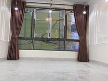 Hình ảnh Bán Nhà Phố Bồ Đề, 50m2, 6t, MT 4m, Ôtô Vào Nhà , Chỉ 6.1 Tỷ, Ở Luôn.