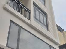 Hình ảnh !!! Nhà cho thuê !!! 780/12 Sư Vạn Hạnh, DT: 5x18m Trệt 3lầu. Giá 32tr