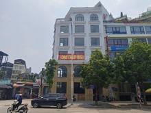 Hình ảnh Cho thuê nhà mặt phố Nguyễn Văn Huyên 80m2 xây 7 tầng/ Mặt Tiền 12m