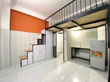 Hình ảnh Căn Phòng Gác Lửng Siêu Rộng Cửa Sổ Thoáng mát - Lý Thái Tổ Quận 10