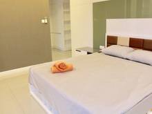 Hình ảnh Chính chủ bán Trang Chủ MB66.COM / Đăng Ký Tặng 66K 2PN2wc 76m2 block Central, để lại toàn bộ nội thấ