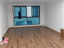 Hình ảnh Bán Nhà Phố Nguyễn Sơn, 63m2, 5t, MT 4m - Rộng, Thoáng, Giá Chỉ 4.4tỷ.