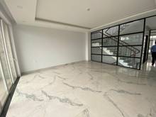 Hình ảnh Cho Thuê Sàn Văn Phòng Xuân Thủy Vị Trí Đắc Địa - Giá 2000$/Tháng