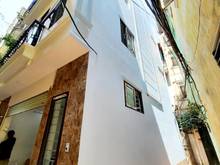 Hình ảnh Nhà lô góc 5 tầng 50m2 sổ đỏ chính chủ tại ngõ 5 hoàng quốc việt giá