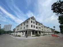 Hình ảnh Đẳng cấp, Biệt thự Văn Phú Hà Đông, view vườn hoa, DT rộng : 215m