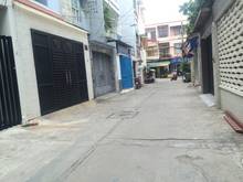Hình ảnh Bán nhà Nguyễn Trọng Tuyển, xe hơi vào tận nhà, 4x18m nở hậu, cấp 4