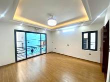 Hình ảnh Siêu Phẩm Bồ Đề 40m2, 5t - Lô Góc-Nhà Đẹp-Ngõ Thông-Nở Hậu-Chỉ 4.7 Tỷ.