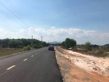 Hình ảnh Bán đất mặt tiền Lê Quang Định, thị xã LaGi giá gốc gần biển