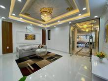 Hình ảnh Cho thuê biệt thự 8x27 1 trệt 4 lầu 1000m2