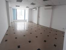 Hình ảnh Thuê ngay văn phòng 30m2 View kính, MT Huỳnh Tấn Phát( Cách Q.4 1km)