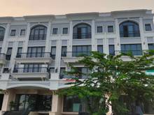 Hình ảnh Cho thuê nhà KHU DÂN CƯ VẠN PHÚC, HẦM 4 LẦU, thang máy, sàn suốt
