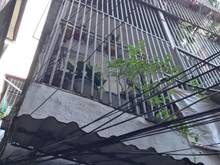 Hình ảnh Bán nhà 3 mặt ngõ Đống Đa, 2.2 tỷ, 3 tầng ở ngay.