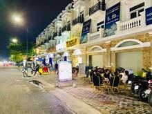 Hình ảnh Bán Nhà Mặt Tiền , Gần Eon Bình Dương