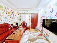 Hình ảnh Bán nhà phố Ngọc Lâm, 62m2, mặt tiền 3.8m, hiếm, gần phố, 4.5 tỷ.