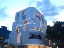 Hình ảnh Cho thuê nhà góc 2 MT Nguyễn Đình Chiểu quận 3 (4x16m) ốp kính cực đẹp