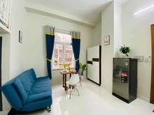 Hình ảnh 1 phòng ngủ , cửa sổ , ban côn - cầu Kênh Tẻ , Lotte , Vivo , BigC , Đ