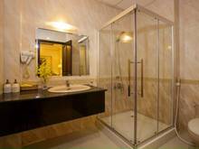 Hình ảnh Bán Khách sạn mặt tiền kinh doanh đường Nguyễn Thái Học Q.1.