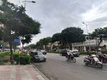 Hình ảnh Bán nhà phố Nguyễn Văn Cừ, tặng 100m² đất, Mặt tiền 5m, Ôtô vào nhà.