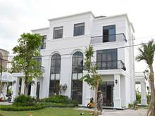 Hình ảnh Hiện tại em đang cần bán gấp căn biệt thự view sân golf