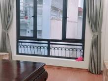 Hình ảnh Bồ Đề - Lô Góc– Mới, Đẹp - Ngõ Thông - Ôtô Vào Nhà- 50m2, Chỉ 5,3 Tỷ.