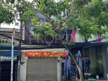 Hình ảnh Cho thêu nhà 200m2 có 10pn nội thất, đường Trường Sơn Q10, 38 triệu