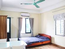 Hình ảnh Bán CH tập thể Phố Tôn Thất Tùng giá 2.25 tỷ, 52m2, Kinh doanh được