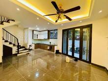 Hình ảnh Bán Nhà Đẹp Mỹ Đình 37m2 x 6 Tầng, MT6.5m. Dòng tiền 6 phòng cho thuê