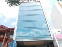Hình ảnh Tòa nhà Văn Phòng, mặt phố Lạc Long Quân 147m, 7.5m mặt tiền.