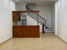 Hình ảnh Bán nhà 5,2 tỷ Hồng Mai Hai Bà Trưng. Nhà 5Tx42m2 mới đẹp ô tô đỗ cổng