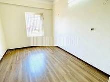 Hình ảnh Cần bán cc 335 Câu Giấy 90m2 chia 3 ngủ mới sơn sửa, hướng mát, sđcc