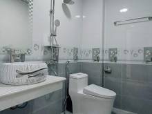 Hình ảnh Nhà mới ở ngay – Trung tâm Quận– NGÃ TƯ SỞ - 100m ô tô tránh.