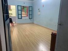 Hình ảnh Cần bán gấp nhà ngõ 343 Đội Cấn giá 3.6 tỷ, 60m2, có sân rộng, ở luôn