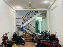 Hình ảnh Trường Sa- hẻm xe hơi 140m2,nở hậu,ccdv thu 40tr/tháng.Giá rẻ 14.8 tỷ