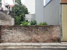 Hình ảnh Gia đình cần bán 75m2 Tổ 5 Giang Biên gần trường mầm non.