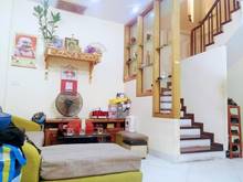 Hình ảnh Bán nhà siêu đẹp Chùa Láng, Đống Đa 40m, 5T, MT 5 m, giá 5 tỷ 200 triệ