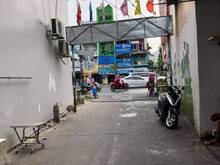 Hình ảnh Nhà Rẻ Nhất Khu Vực Quận 1 - Một Đời Chủ – Hẻm Xe Hơi