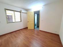 Hình ảnh Chính chủ bán gấp CH tập thể Thành Công giá 2.4 tỷ, 80m2, tầng 2, đẹp
