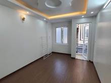 Hình ảnh Bán Nhà Mới - Hoàng Quốc Việt-  DT:40M* 5T -MT 4M-GIÁ NHỈNH 4 TỶ.