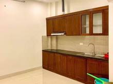 Hình ảnh Cần bán gấp CH tập thể tầng 2 Phố Tôn Đức Thắng giá 850tr, 32m2.
