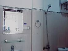 Hình ảnh Cho thuê nhà khu An Thượng sát biển 2 tầng 4PN full NT sân ô tô chỉ 8t