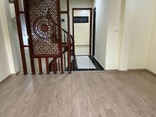 Hình ảnh Cần bán gấp CH tập thể Vĩnh Hồ giá 1,5 tỷ, 42m2 ( tầng 2), đẹp ở luôn