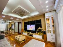 Hình ảnh Cần Bán Siêu phẩm !Nhà Đẹp Long Lanh Phố Trung kính Trung tâm cầu Giấy
