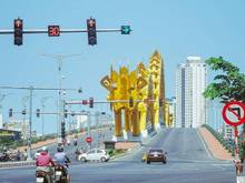 Hình ảnh Nhà MT phố thời trang Lê Duẩn, dt gần 300 m2, 35 tr/th