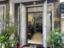 Hình ảnh Nam Từ Liêm. Chỉ 3.6 tỷ. 5 tầng. 30m ô tô tránh, Tặng nội thất