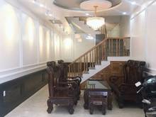 Hình ảnh Cần Bán Gấp  - Nhà Đường Láng - Đống Đa - 45m2 x 5T - Giá: 5.8 Tỉ.