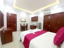 Hình ảnh Phòng nội thất GỖ CAO CẤP, bảo vệ, thang máy 24/7, sạch sẽ, tiện nghi