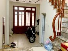 Hình ảnh Bán nhà Lạc Long Quân, Cầu Giấy, 32m, 5 tầng, MT 3.5m, giá 3 tỷ 500 tr