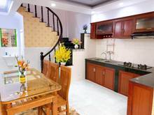 Hình ảnh Gấp Bán Nhà Mặt Tiền Giải Phóng Phường 4 Tân Bình 100m2 (10 x 10)