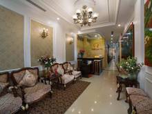 Hình ảnh Khách Sạn mặt phố Vip Hoàn Kiếm, 7 tầng, 2 thang máy, Full nội thất.