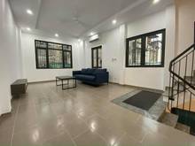 Hình ảnh Tây Hồ-Nhà phố Âu Cơ -view hồ Tây- không bao giờ lo kẹt xe.